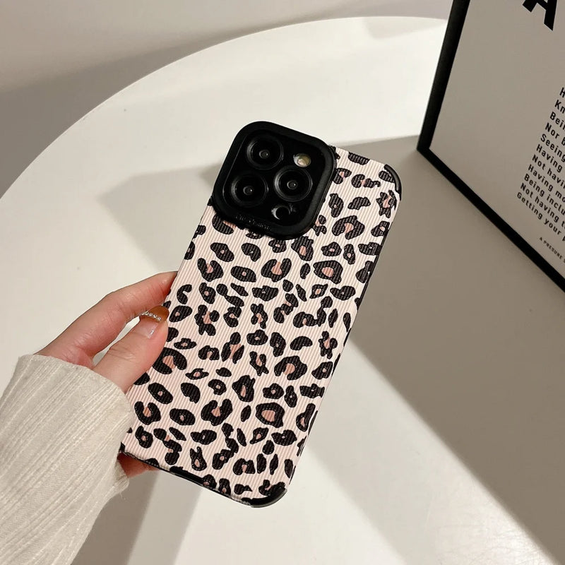 Case Leopard Rose - iPhone 14