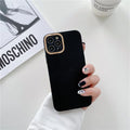 Case Pro Gold - iPhone 12 / Preto